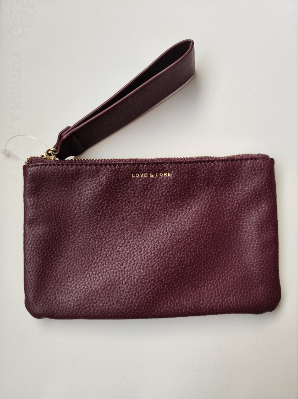 💜 Love & Lore Wristlet Clutch in Burgundy